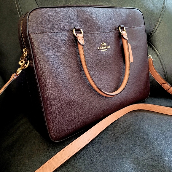 🏷SALE🏷💜🩷Coach Colorblock Latop Bag🩷💜 - Picture 1 of 11